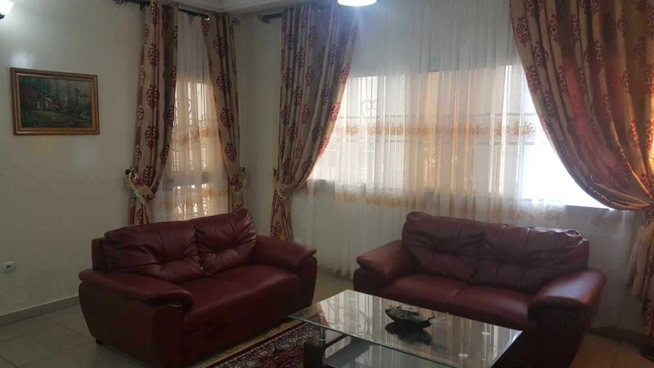 Residences Hotelieres Micheline Et Emile Bastos Yaoundé Eksteriør bilde