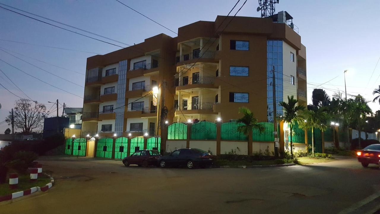 Residences Hotelieres Micheline Et Emile Bastos Yaoundé Eksteriør bilde